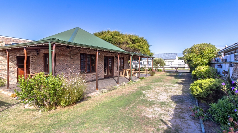 2 Bedroom Property for Sale in De Kelders Western Cape